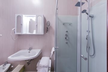 Jetted tub
