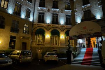 Front of property - evening/night