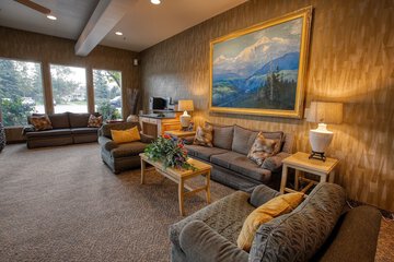 Hotel Interior 5 of 38