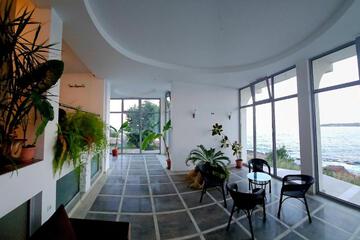 Photo 48