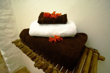 Bathroom amenities