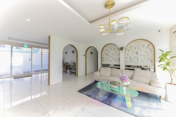 Lobby sitting area
