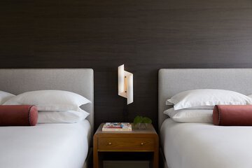 Room 39 of 102
