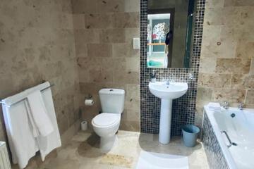 Photo 38