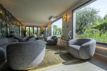 Tasting room