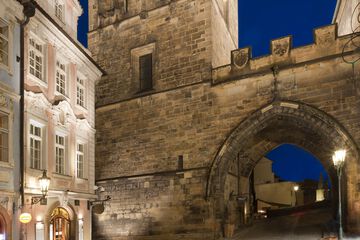 Front of property - evening/night