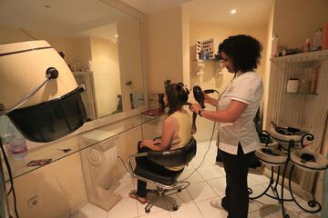 Hair salon