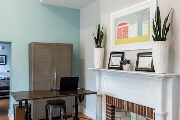 Check-in/check-out kiosk