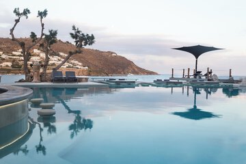Infinity pool