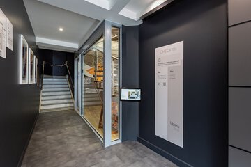 Check-in/check-out kiosk