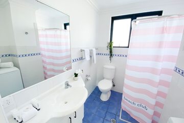 Photo 42