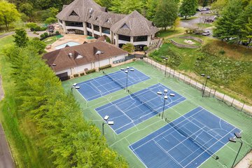 Tennis court