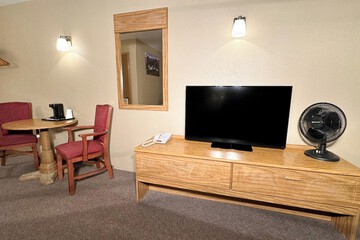 Room 16 of 44