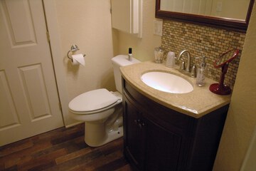 Room 16 of 27