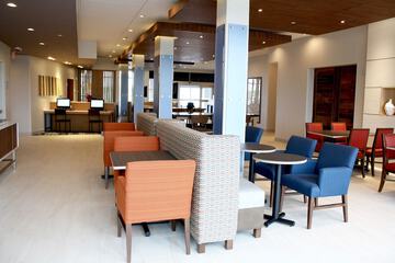 Breakfast/Coffee Service 36 of 43