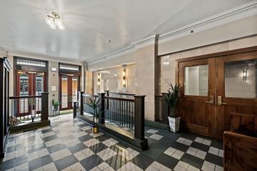 Check-in/check-out kiosk