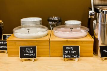Breakfast buffet