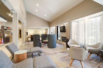 Hotel Interior 12 of 40