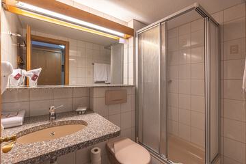 Bathroom shower