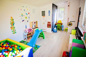 Children's play area - indoor