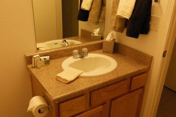 Bathroom sink