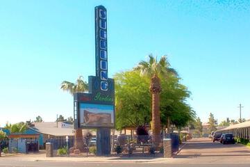 STERLING GARDENS HOTEL