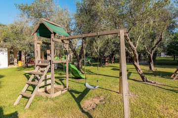 Children's play area - outdoor