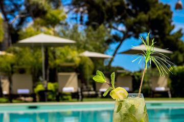 Poolside bar