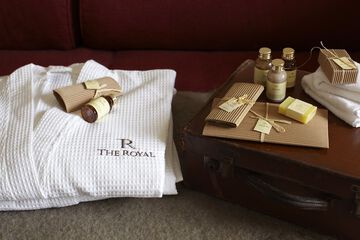 Bathroom amenities