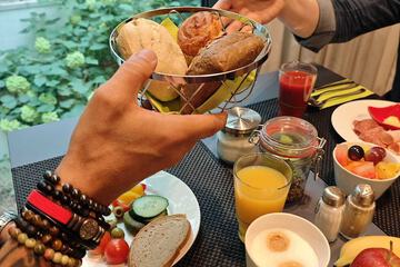 Breakfast meal