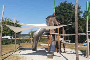 Children's play area - outdoor