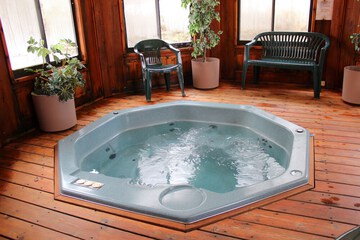 Indoor spa tub