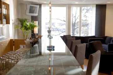 Snack bar