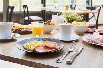 Breakfast buffet