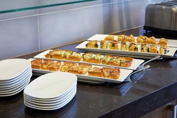 Breakfast/Coffee Service 39 of 54