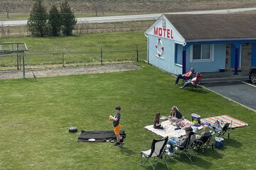 Property Grounds 27 of 29