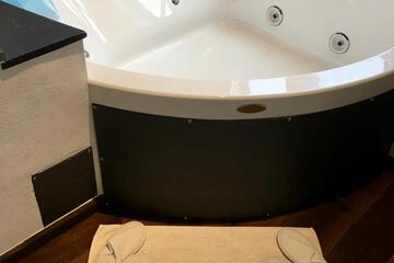Photo 48