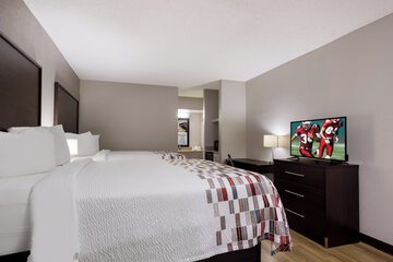 Red Roof Inn & Suites Statesboro University