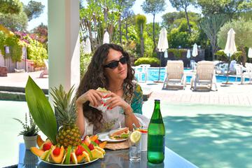 Poolside bar