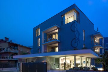 Front of property - evening/night