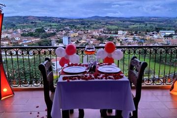 Couples dining