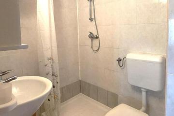 Photo 34