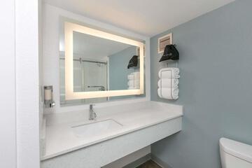 TRYP by Wyndham College Station