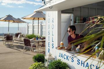 Poolside bar