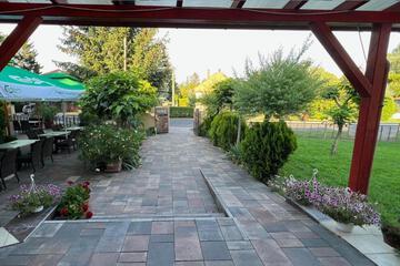 Photo 36