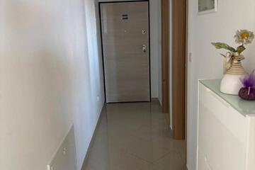 Photo 33