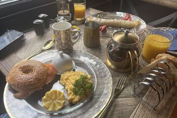 Breakfast meal