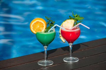 Poolside bar