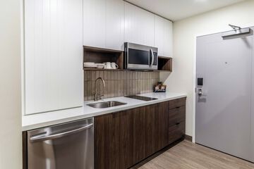 Private kitchenette