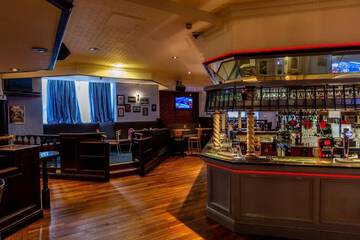 Sports bar